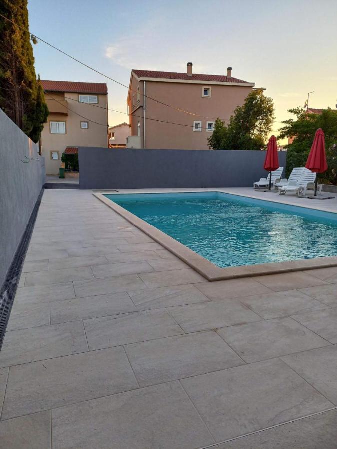 Apartments Star With Pool บีโอกราดนาโมรู ภายนอก รูปภาพ