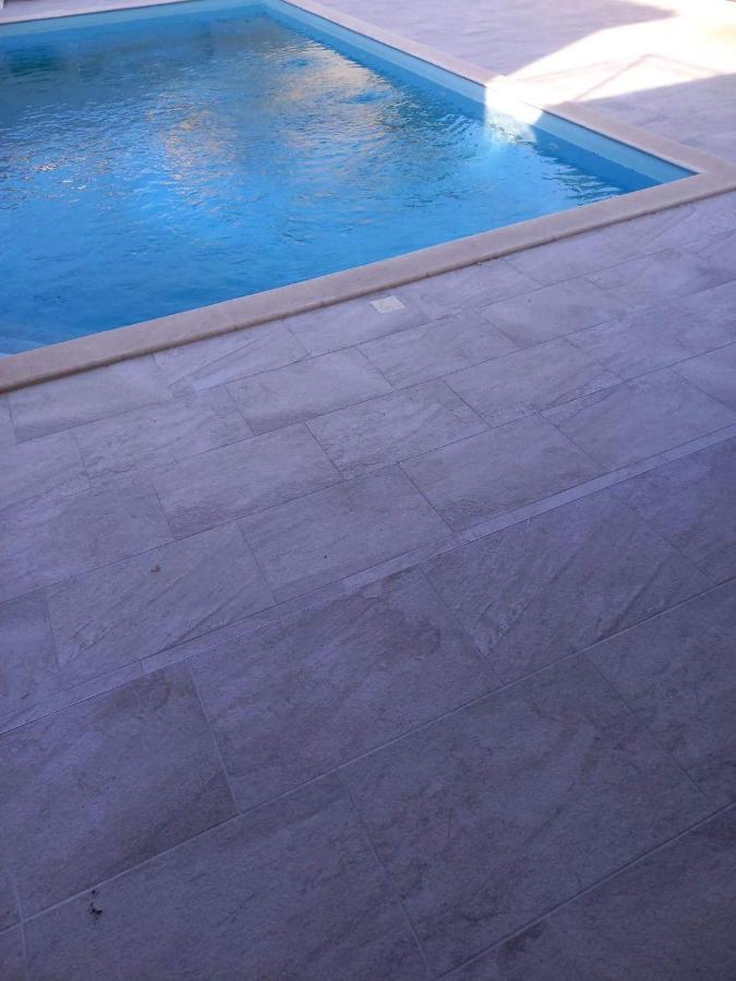 Apartments Star With Pool บีโอกราดนาโมรู ภายนอก รูปภาพ
