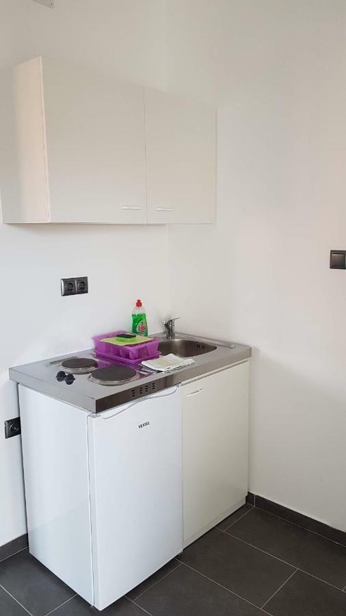 Apartments Star With Pool บีโอกราดนาโมรู ภายนอก รูปภาพ