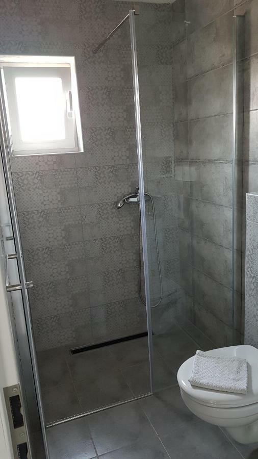 Apartments Star With Pool บีโอกราดนาโมรู ภายนอก รูปภาพ