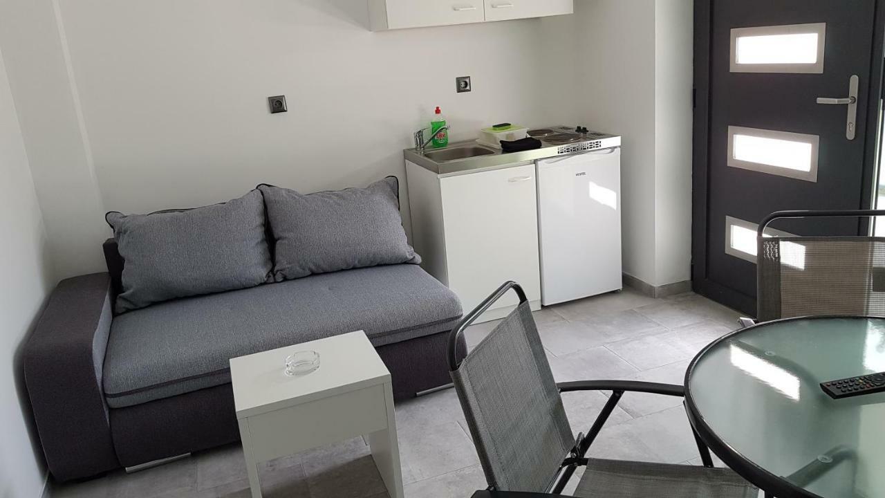 Apartments Star With Pool บีโอกราดนาโมรู ภายนอก รูปภาพ