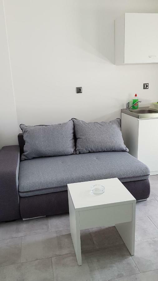 Apartments Star With Pool บีโอกราดนาโมรู ภายนอก รูปภาพ